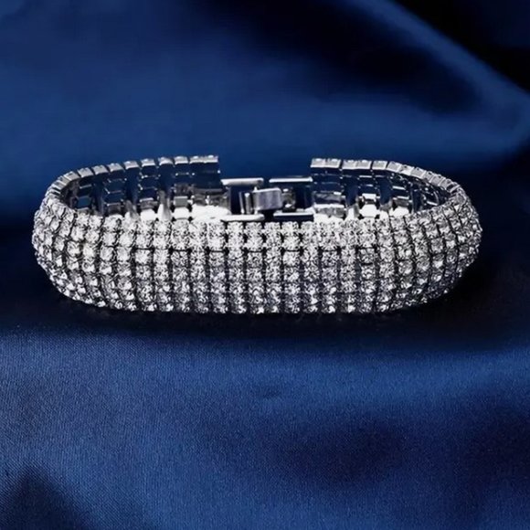 7 Row Curve Full Rhinestone Tennis Bracelet for Women - Copper Sparkling Jewelry - Picture 3 of 8